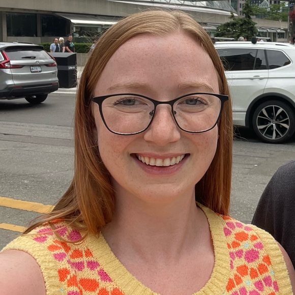Meet your Posher, Emma - Picture 1 of 1